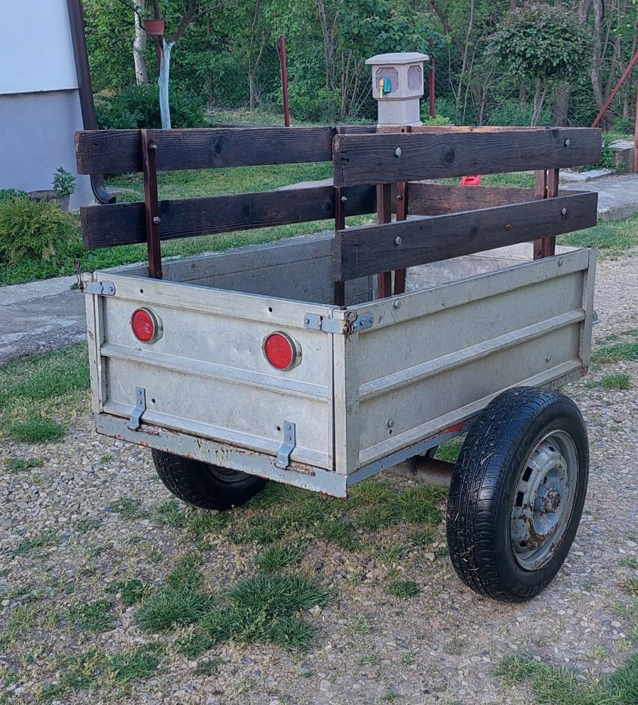 Auto prikolica — slika
